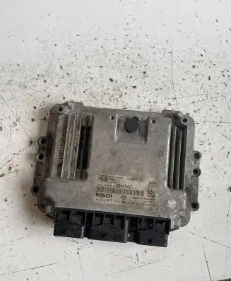 Ford Focus Engine control unit/module 0281015242