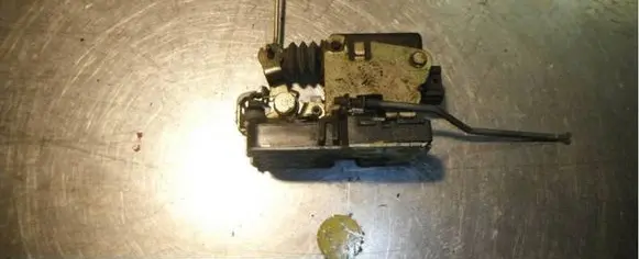Iveco Daily 35 - 40.10 Front door lock 500314258
