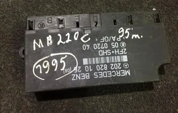 Mercedes-Benz C W202 Comfort/convenience module 2028201026
