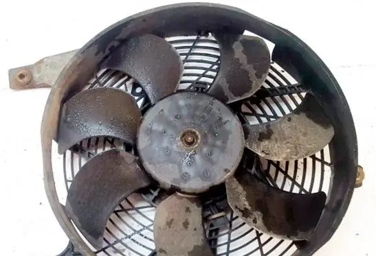 Mitsubishi Space Star Radiator cooling fan shroud
