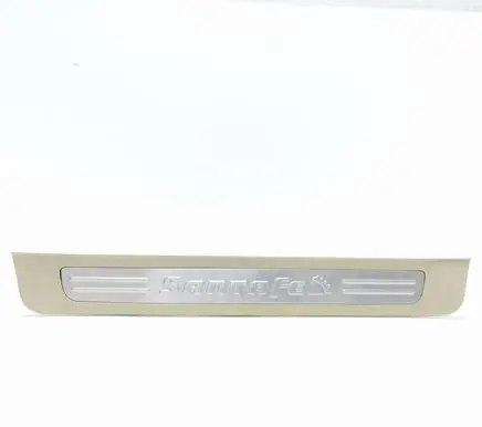 Hyundai Santa Fe Front sill trim cover 858812B000