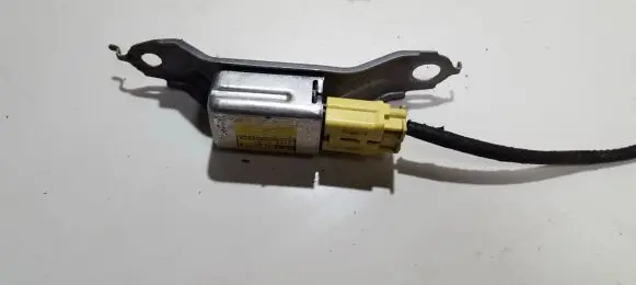 Toyota Prius (XW20) Airbag deployment crash/impact sensor 8963347030 89633-47030