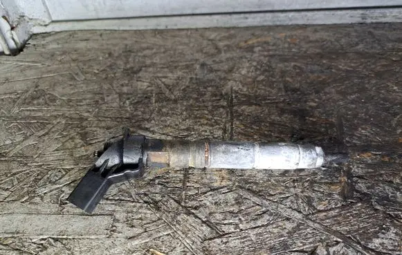 Mercedes-Benz R W251 Fuel injector A6420701387 0445115064