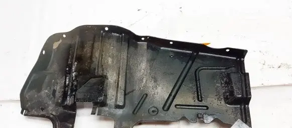 Mitsubishi Carisma Engine splash shield/under tray MB955434RH