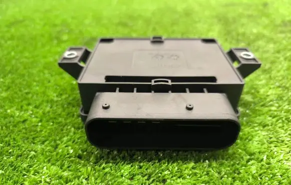 BMW 5 F10 F11 Hand brake control module EB686327703 23122010