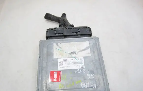 Volkswagen Golf VI Engine control unit/module 03L906023DQ