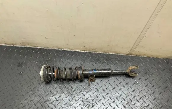 BMW 6 F06 Gran coupe Front shock absorber with coil spring 6860748