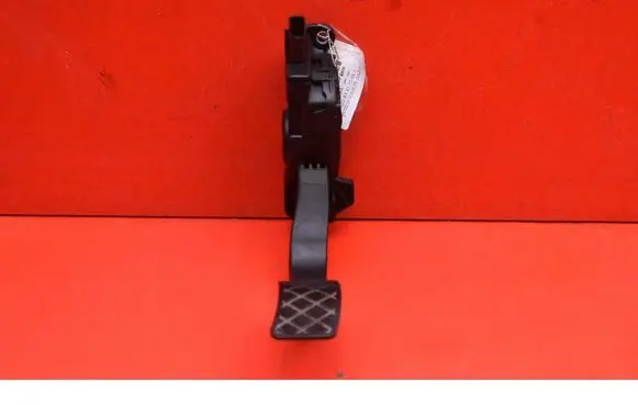 Audi A4 S4 B8 8K Accelerator throttle pedal 8K1721523