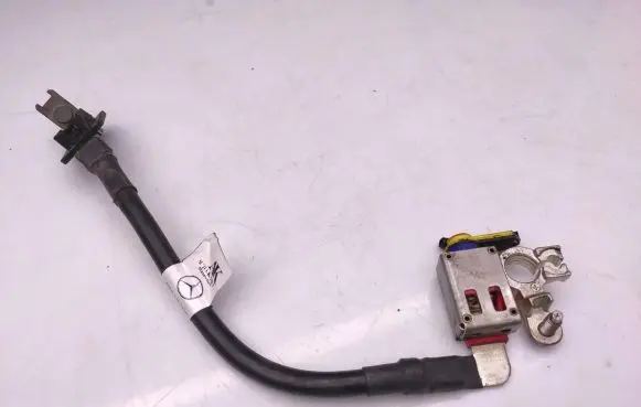 Mercedes-Benz Sprinter W906 Positive cable (battery) A9064401066 Z005000201