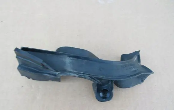BMW 7 F01 F02 F03 F04 Engine compartment rubber 7183827
