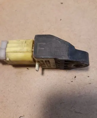 Subaru Forester SJ Airbag deployment crash/impact sensor 98231SG000