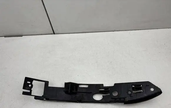 Volkswagen Touareg I Front bumper mounting bracket 7L6807183C
