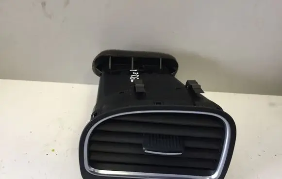Volkswagen Golf VI Dashboard side air vent grill/cover trim 5K0819703