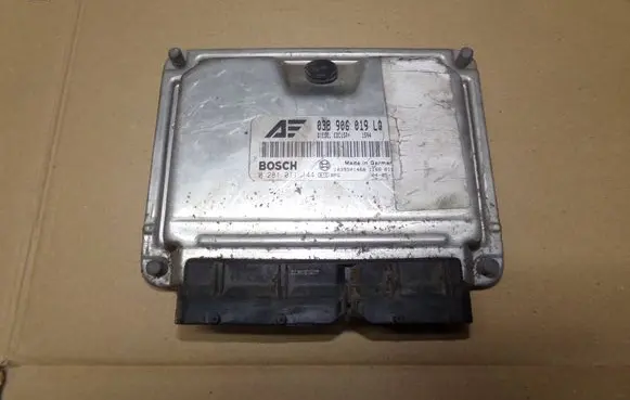 Volkswagen Sharan Engine control unit/module 0281011144