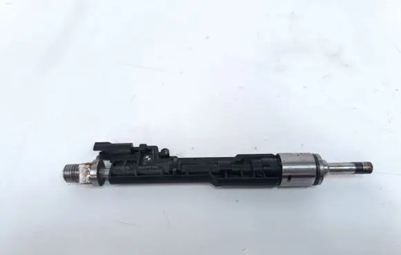 BMW X1 E84 Fuel injector 13647639994