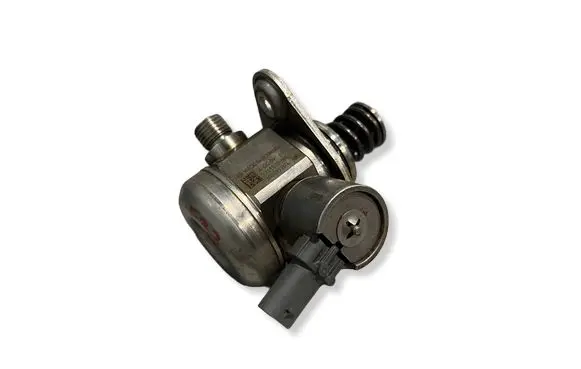 BMW 4 F32 F33 Fuel injection high pressure pump 0261520284 3004971174