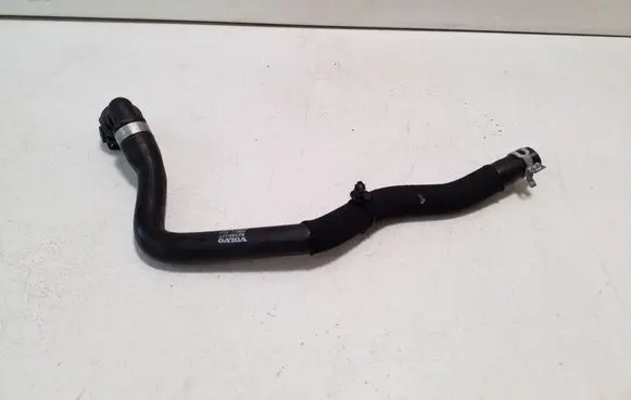 Volvo XC60 Engine coolant pipe/hose 32339327