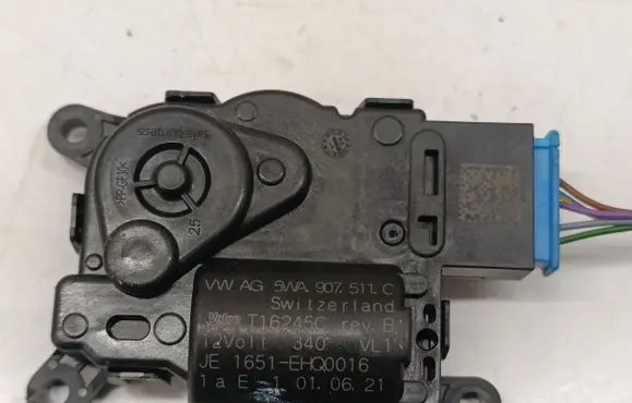 Audi A3 8Y Air flap motor/actuator 5WA907511C