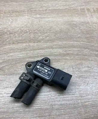 Volkswagen Golf VI Air pressure sensor 0281002710
