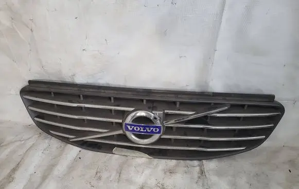Volvo XC60 Front bumper upper radiator grill 31333836