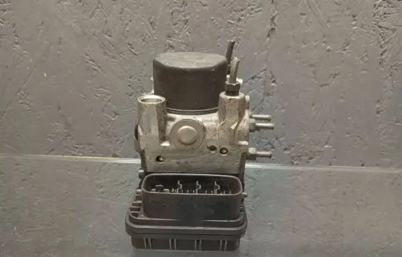 Toyota RAV 4 (XA20) ABS Pump 8954142050 4451042080 1338000020