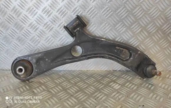 Suzuki Swift I Front control arm D13A