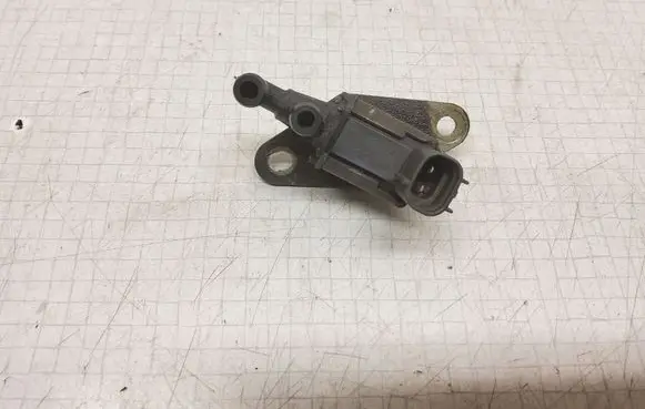 Mitsubishi Space Wagon Turbo solenoid valve K5T48374