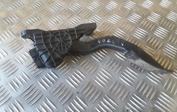 Mazda 6 Accelerator throttle pedal 1988003440