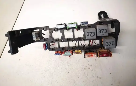 Skoda Superb B5 (3U) Fuse box set 8d1937545