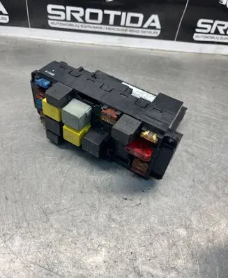 Mercedes-Benz C W203 Fuse module 2035451701