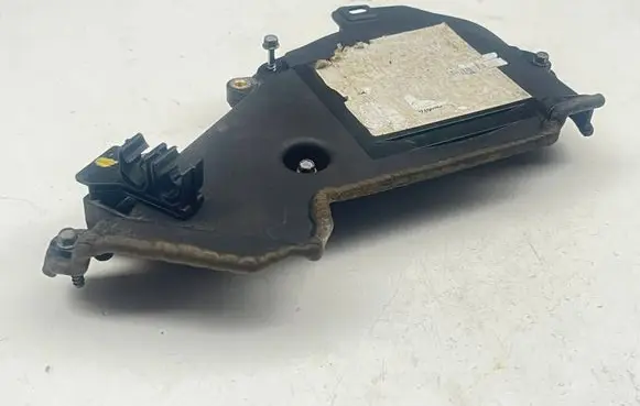 Peugeot 207 CC Rear glass lock/latch Q840 9684193080