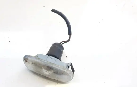 Audi A4 S4 B7 8E 8H Front fender indicator light 8e0949127