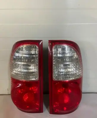 Toyota Tundra I Rear/tail lights