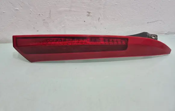 Tailgate rear/tail lights