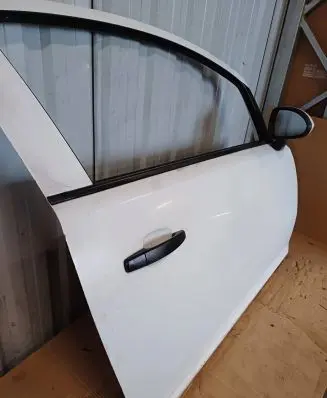 Door (2 Door Coupe)