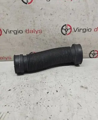 Opel Meriva A Air intake hose/pipe 13105267