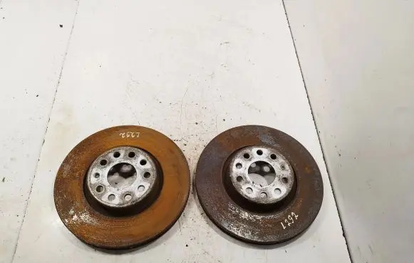 Volkswagen Tiguan Front brake disc