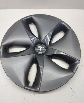 Tesla Model 3 R17 wheel hub/cap/trim 104423199B