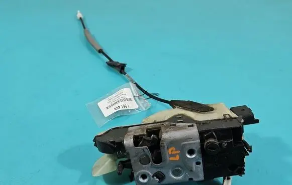 Peugeot 208 I Front door lock 9688080080 IMPRK1551468