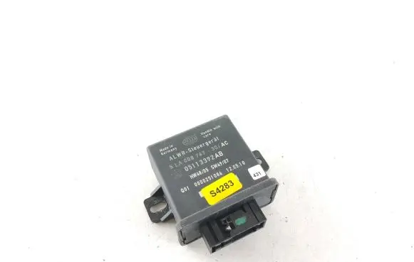 Chrysler Town & Country V Light module LCM 05113392AB 0000251086 5LA00876730