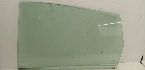 Honda CR-V Rear door window glass 43R00049