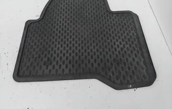 Nissan X-Trail T30 Rear floor mat KE7448H087
