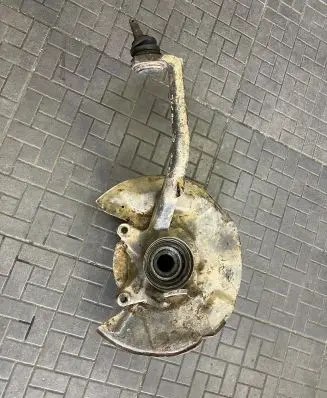 Toyota Land Cruiser (HDJ90) Front wheel hub spindle knuckle
