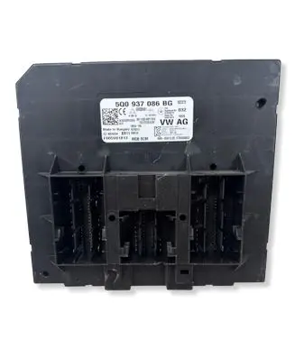 Volkswagen PASSAT B8 Comfort/convenience module 5Q0937086BG F005V01813