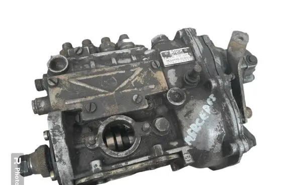 Mercedes-Benz COMPAKT W115 Fuel injection high pressure pump 0400114034 PES4M50C320RS14 526143975