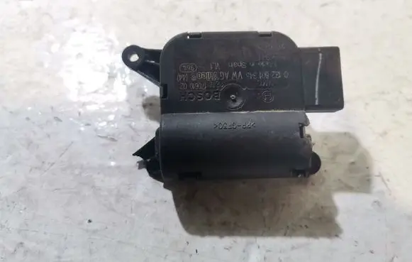 Volkswagen Golf VI Air flap motor/actuator 0132801345