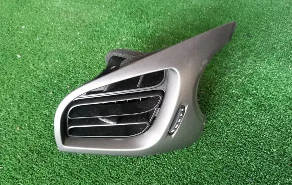 Citroen DS3 Dashboard side air vent grill/cover trim 96857498ZD