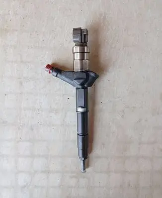 Nissan Primera Fuel injector 16600AU600