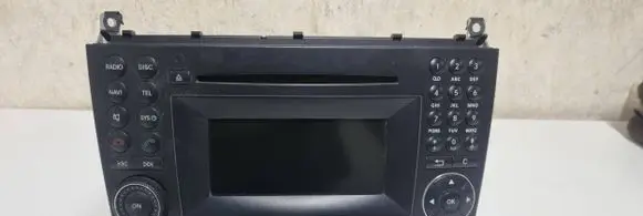 Mercedes-Benz CLC CL203 Radio/CD/DVD/GPS head unit A2039000200 A0019025200