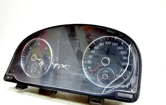 Volkswagen Caddy Speedometer (instrument cluster) 2K0920875E